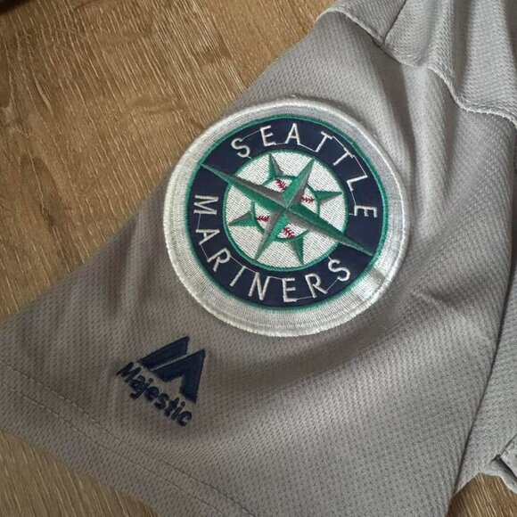 Ken Griffey Jr Seattle Mariners Jersey Majestic Sewn Patches 2016 HOF Size 44 - Picture 5 of 7